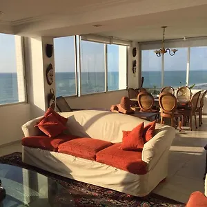 https://apartment-seafront.portodegalinhashotels.com
